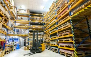 almacen de una persona bien organizado así como alliance consulting lo explica.